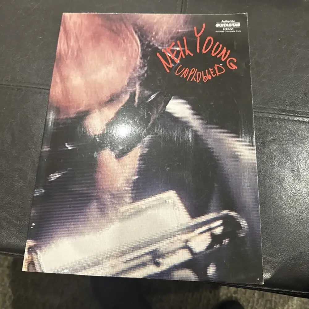 Neil Young Unplugged, Authentic Guitar-Tab Edition